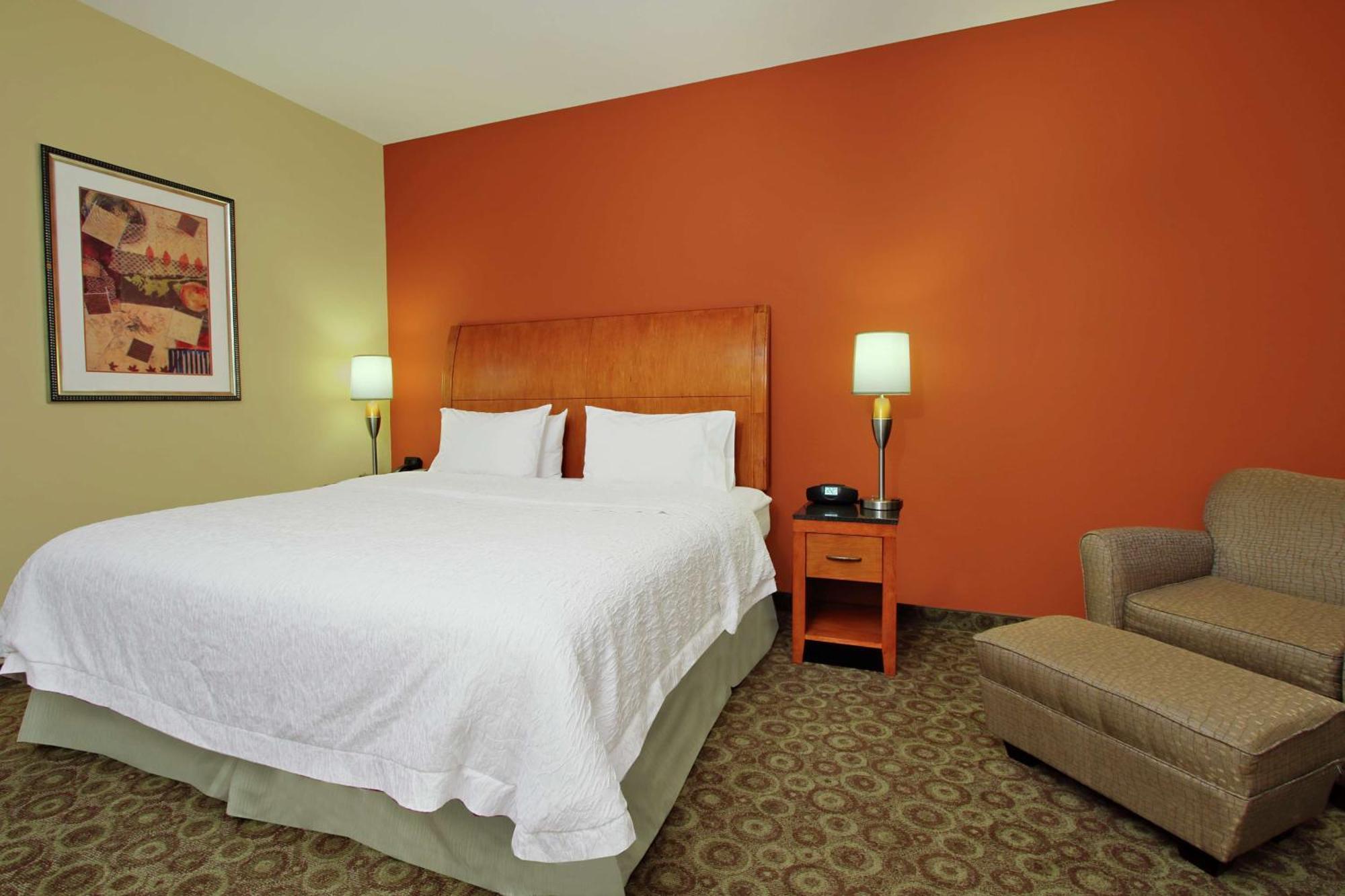 Hotel Hampton &